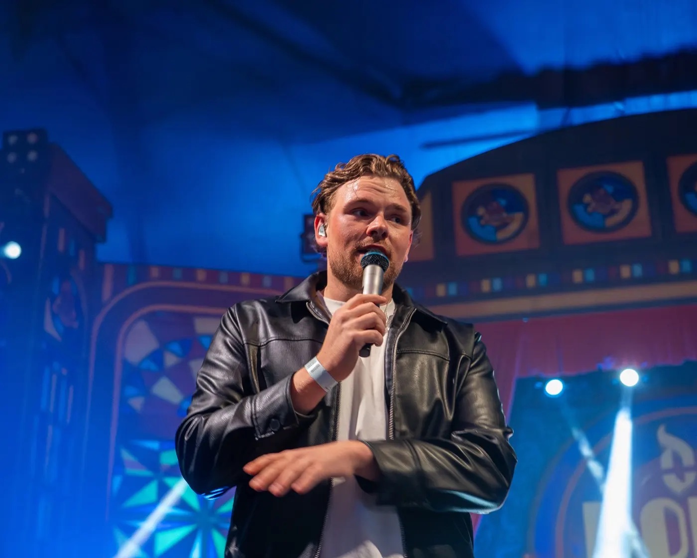 Sfeerimpressie van een optreden van Roy van Nuland